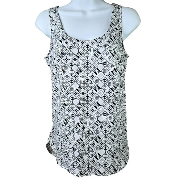 H&M White & Black Geometric Print Sleeveless Tank Top Womens Sz 2 Blouse - Picture 1 of 7